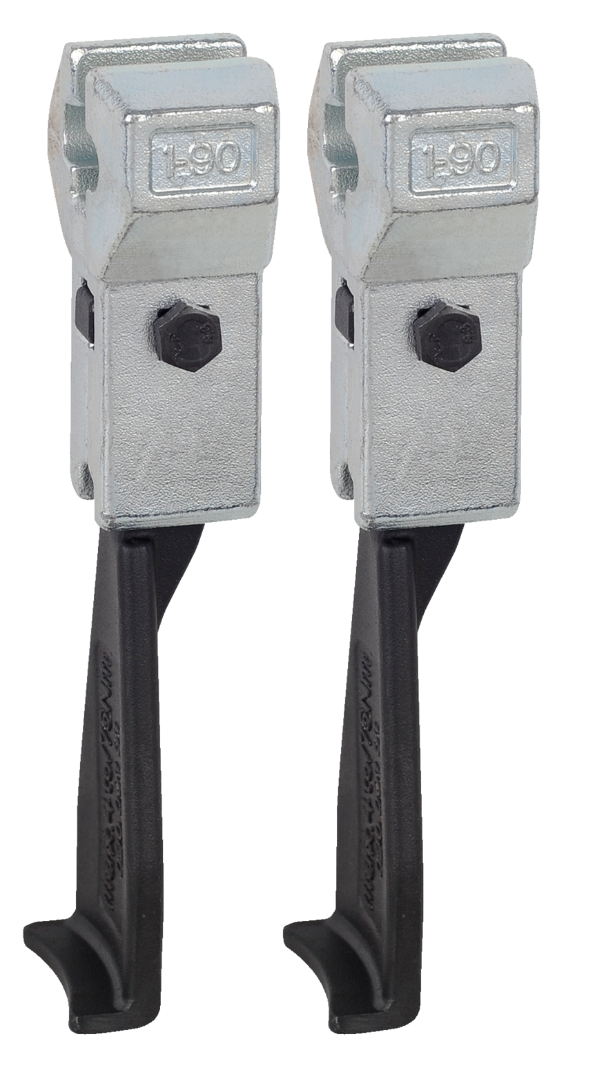 A pair of narrow 1-P series pullers for 2-arm universal pullers